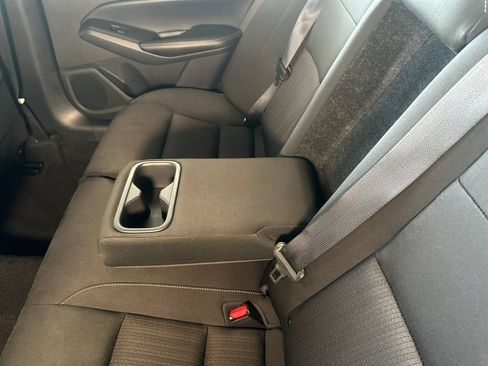 Used 2024 Nissan Altima 2.5 SV FWD image 17