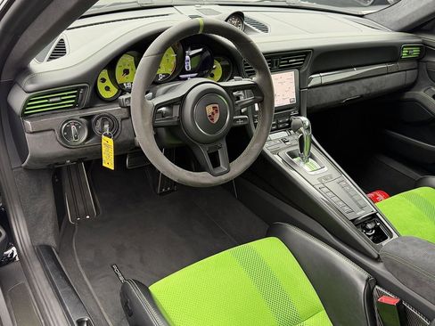 Used 2019 Porsche 911 GT3 RS image 4