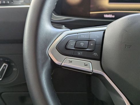 Used 2024 Volkswagen Tiguan Wolfsburg Edition image 19