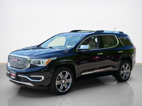 Used 2019 GMC Acadia Denali w/ Technology Package AWD/4WD image 7
