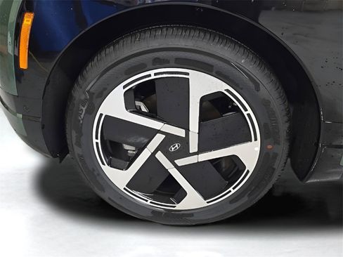 New 2026 Hyundai Ioniq 9 Limited image 35