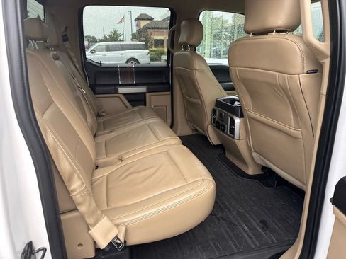 Used 2017 Ford F150 Lariat w/ Equipment Group 502A Luxury AWD/4WD image 6