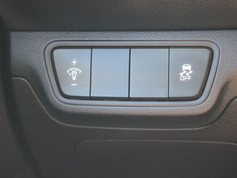 Used 2023 Kia Forte LXS FWD image 17
