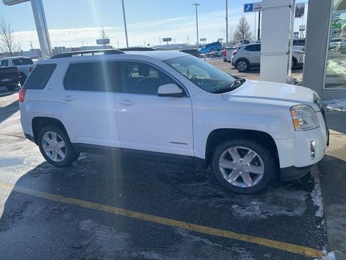 Used 2012 GMC Terrain SLE w/ Convenience Package image 2