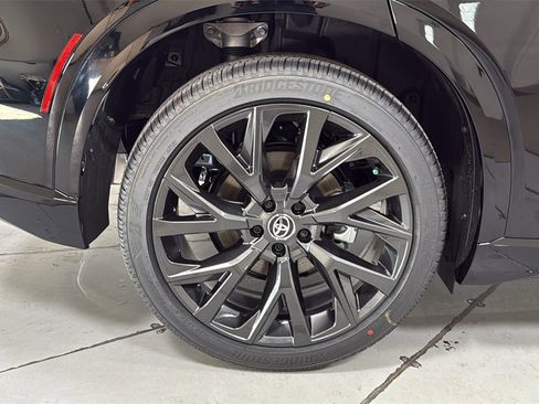 New 2026 Toyota Crown Signia image 22