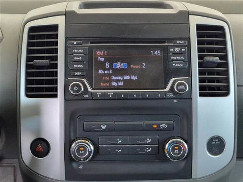 Used 2018 Nissan Frontier SV AWD/4WD image 13