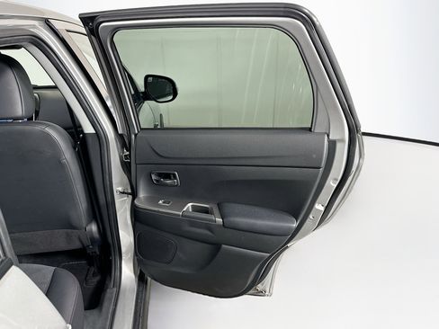 Used 2023 Mitsubishi Outlander Sport SE AWD/4WD image 28