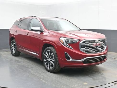 Used 2018 GMC Terrain Denali w/ Advanced Safety Package AWD/4WD image 2