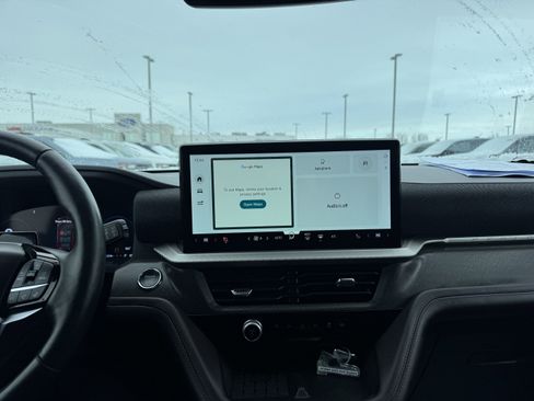 Certified 2025 Ford Explorer Platinum image 16