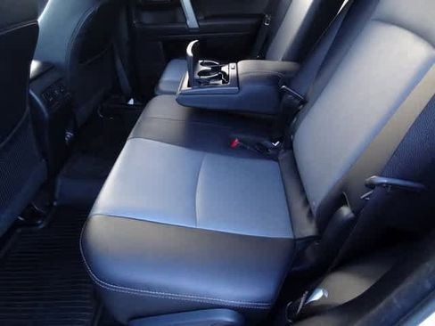 Used 2022 Toyota 4Runner SR5 Premium image 22