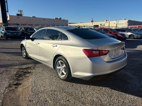 Used 2017 Chevrolet Malibu LS image 28