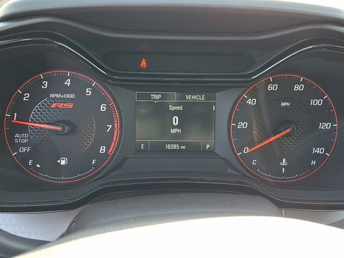 Used 2024 Chevrolet Trax RS FWD image 22