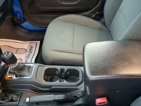 Used 2024 Jeep Wrangler Sport S image 17