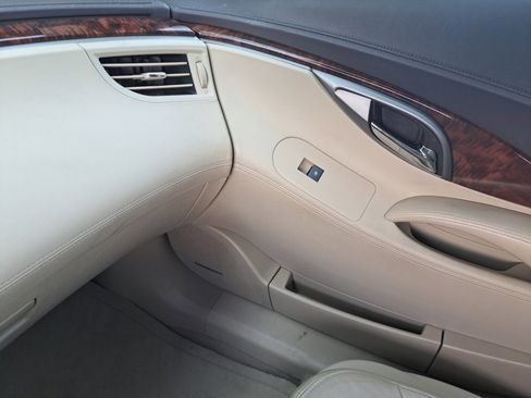 Used 2013 Buick LaCrosse Premium FWD image 28