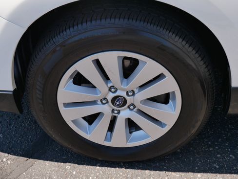 Used 2019 Subaru Outback 2.5i Premium AWD/4WD image 15