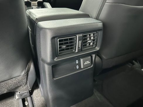 Used 2025 Toyota 4Runner Limited AWD/4WD image 47