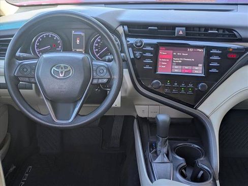Used 2019 Toyota Camry LE FWD image 21