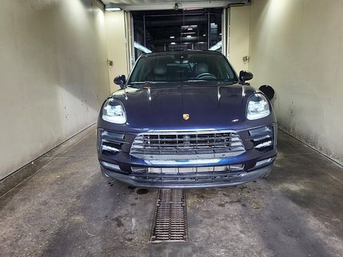 Used 2021 Porsche Macan image 2