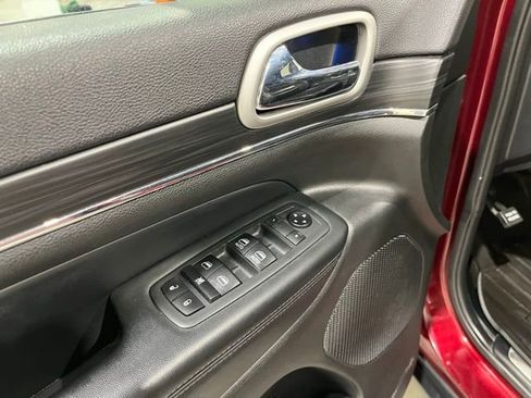 Used 2020 Jeep Grand Cherokee Limited w/ Premium Lighting Group image 36