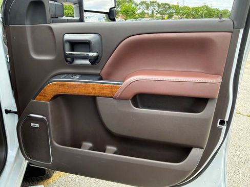 Used 2019 Chevrolet Silverado 2500 High Country w/ Duramax Plus Package AWD/4WD image 30
