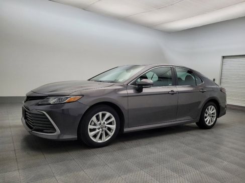 Used 2024 Toyota Camry LE image 2