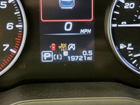 Used 2024 Subaru Crosstrek 2.0i Premium image 19