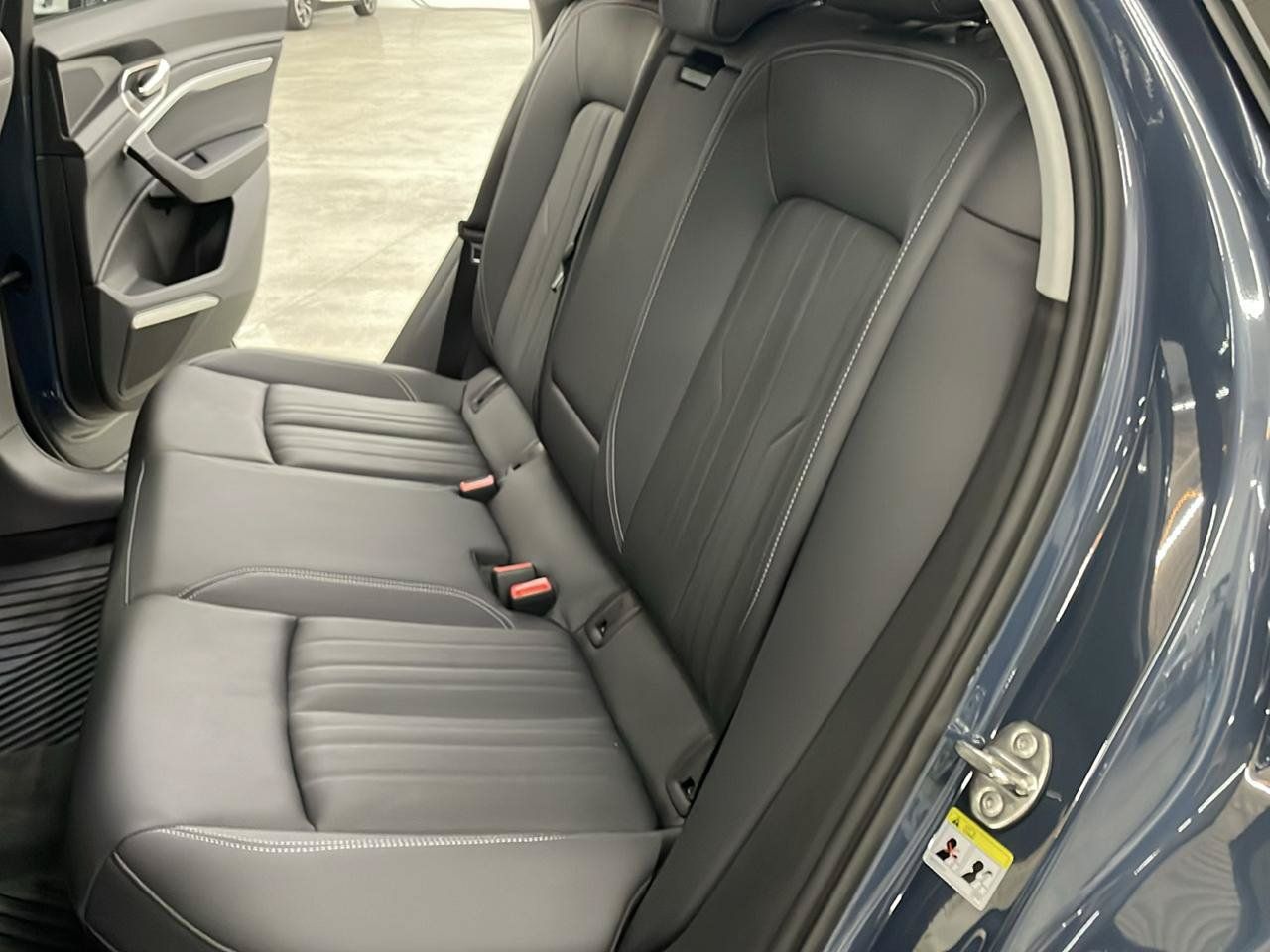 Used 2024 Audi Q8 e-tron Premium Plus w/ Premium Plus Package AWD/4WD image 19