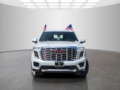 New 2026 GMC Yukon XL Denali w/ Denali Reserve Package AWD/4WD image 2