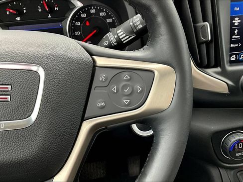 Used 2019 GMC Terrain Denali w/ Advanced Safety Package AWD/4WD image 14