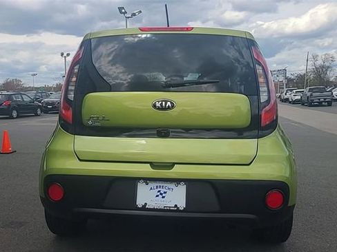 Used 2019 Kia Soul FWD image 4