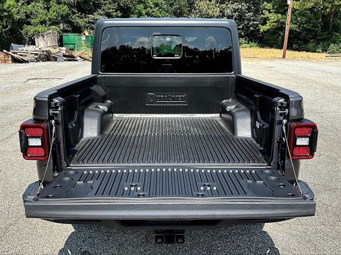 Used 2021 Jeep Gladiator Overland image 8