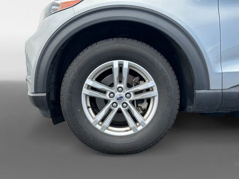 Used 2020 Ford Explorer XLT AWD/4WD image 15