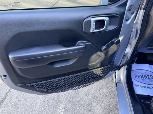 Used 2020 Jeep Gladiator Sport w/ Trailer Tow Package image 14