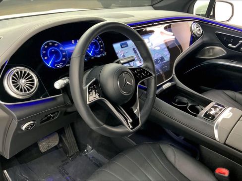 Certified 2023 Mercedes-Benz EQS 580 4MATIC SUV image 21