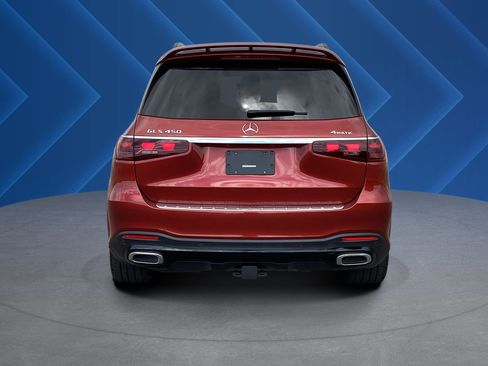 Used 2024 Mercedes-Benz GLS 450 4MATIC image 4
