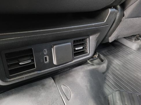 Used 2024 Chevrolet Silverado 2500 LT AWD/4WD image 14