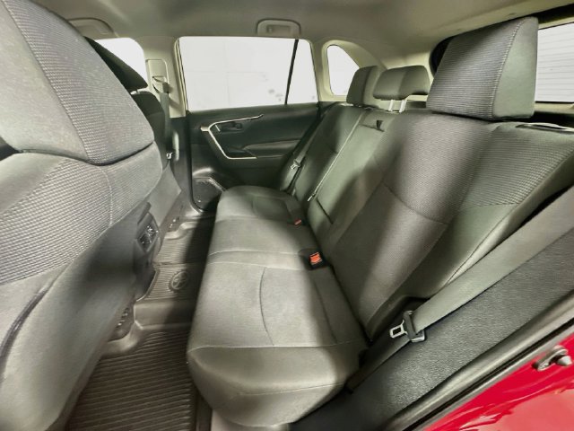 Certified 2024 Toyota RAV4 LE AWD/4WD image 28