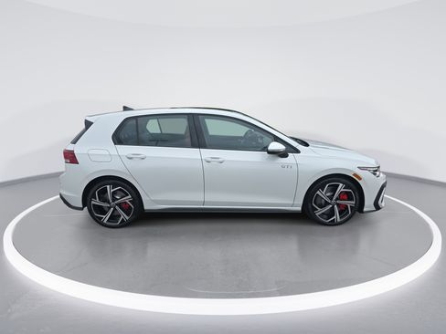 New 2025 Volkswagen GTI SE image 2