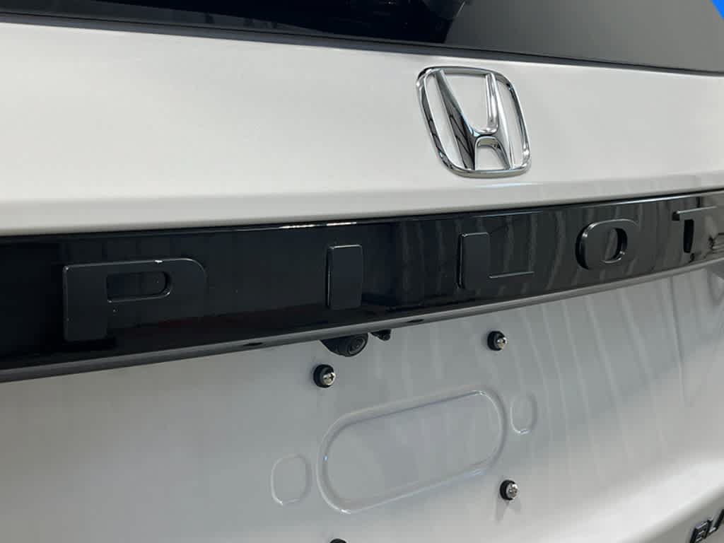 New 2026 Honda Pilot Black Edition image 6