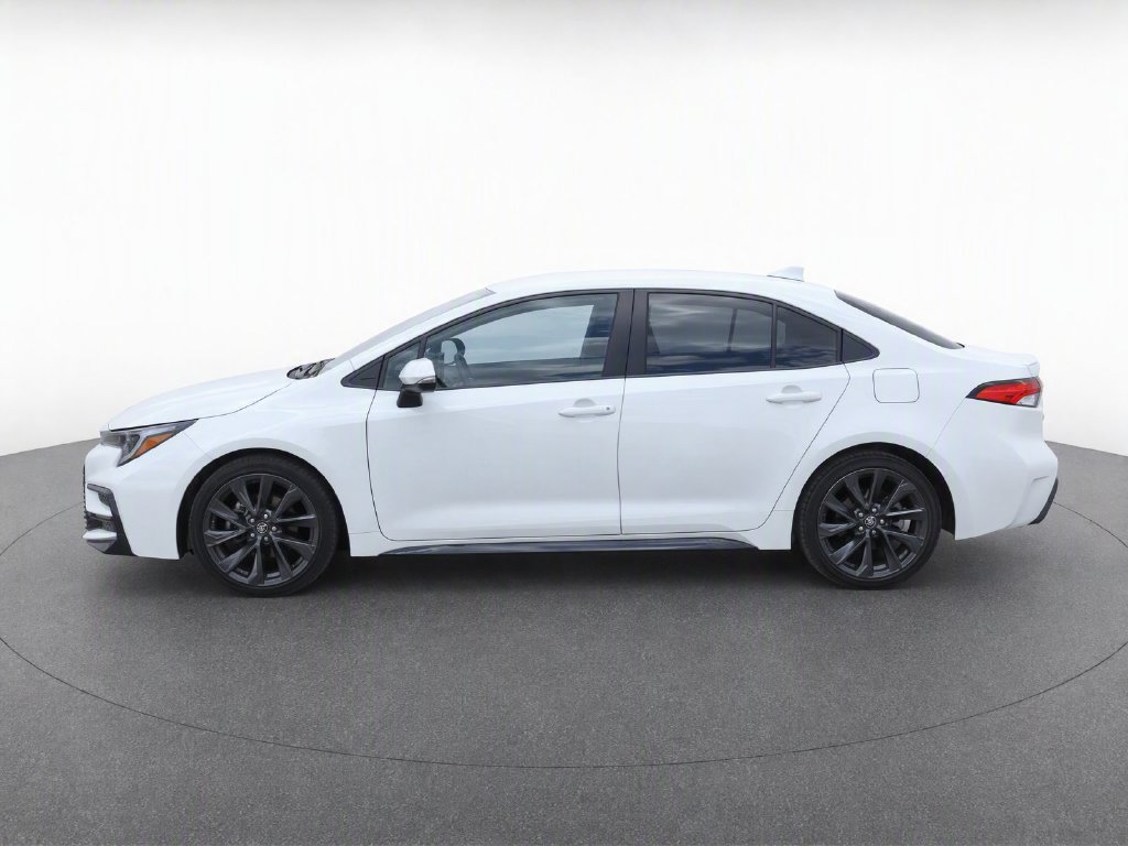 Used 2025 Toyota Corolla SE FWD image 6