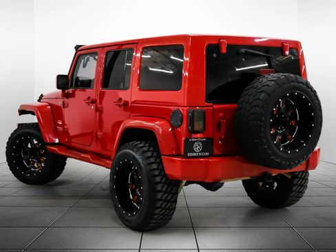 Used 2012 Jeep Wrangler Unlimited Sahara w/ Connectivity Group image 10