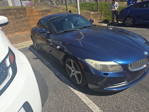 Used 2009 BMW Z4 sDrive35i image 9