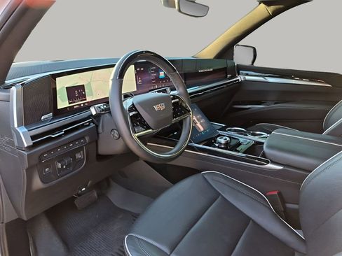 Certified 2025 Cadillac Escalade Sport w/ Touring Package image 30