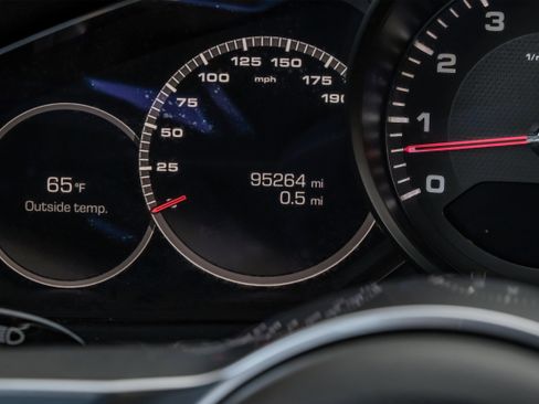 Used 2018 Porsche Panamera 4 w/ Sport Chrono Package image 22