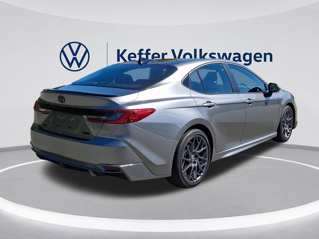 Used 2025 Toyota Camry XSE FWD image 6
