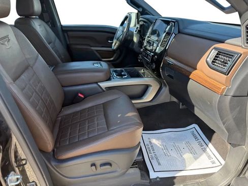 Used 2023 Nissan Titan Platinum Reserve w/ Moonroof Package AWD/4WD image 16