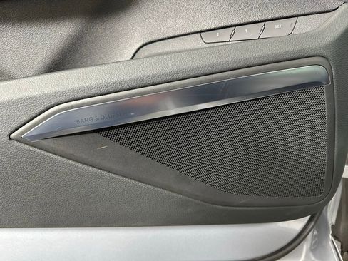 Used 2019 Audi e-tron Premium Plus image 21