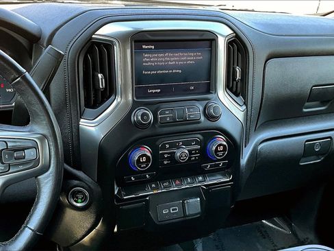 Certified 2022 Chevrolet Silverado 1500 LT image 10