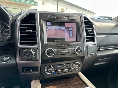 Used 2020 Ford Expedition Platinum AWD/4WD image 18