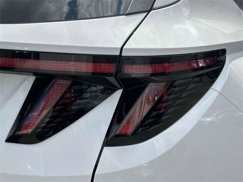 Certified 2025 Hyundai Tucson SEL image 11